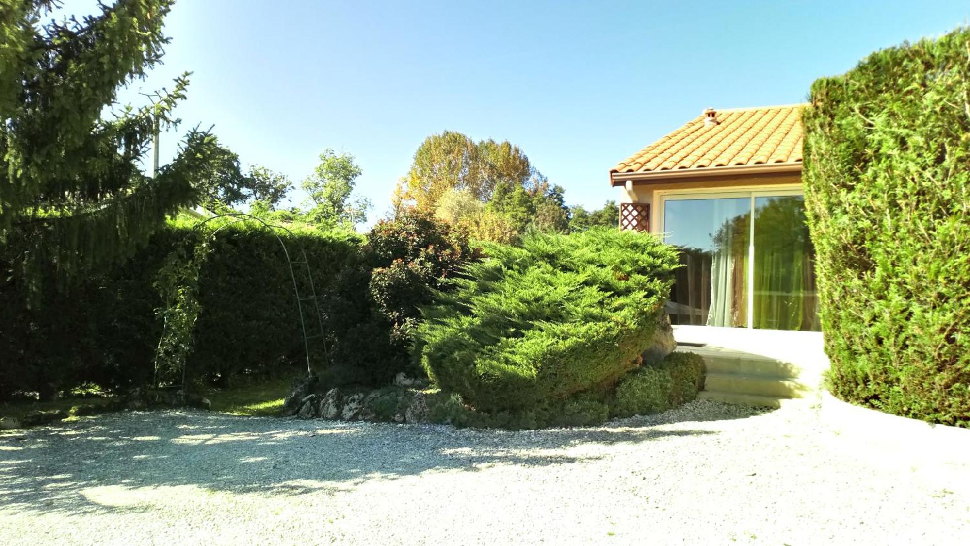 Le Ti'Roussat Bed and Breakfast Saint-André-de-Cubzac Buitenkant foto